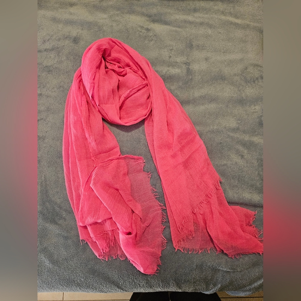 Hot Pink Scarf, GUC